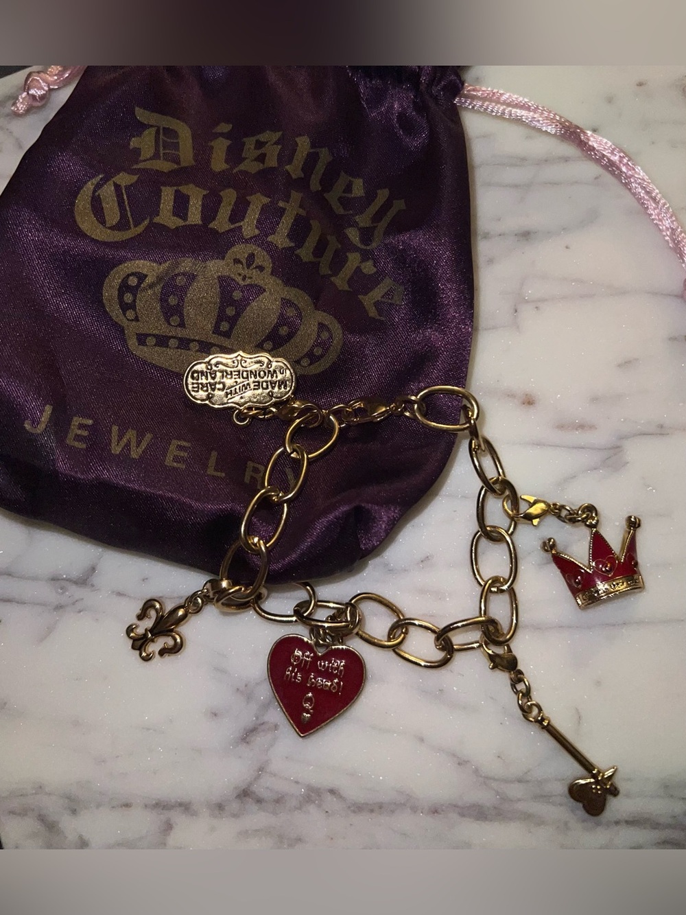 Disney Couture Alice in Wonderland Red Queen of Hearts Bracelet Y2K vintage